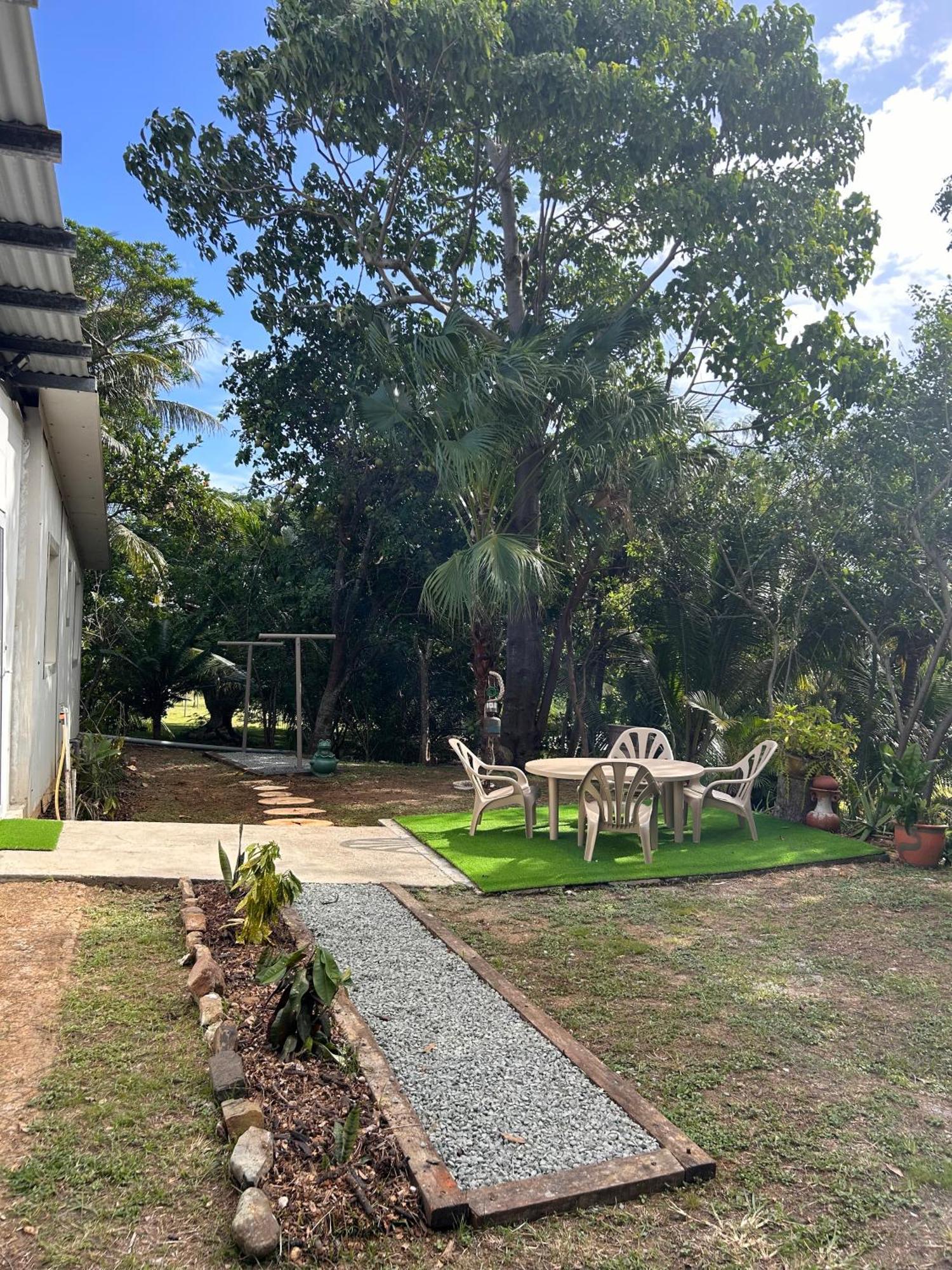 La Piaule De Nessadiou Villa Bourail Exteriör bild
